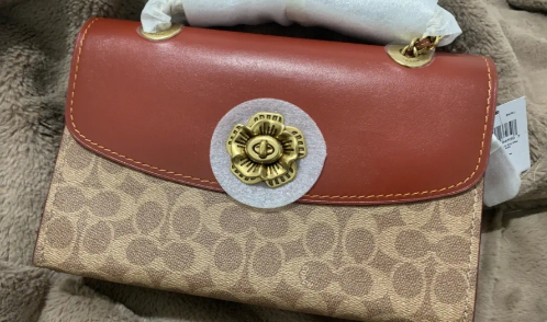 Coach包包掉皮怎麼修復